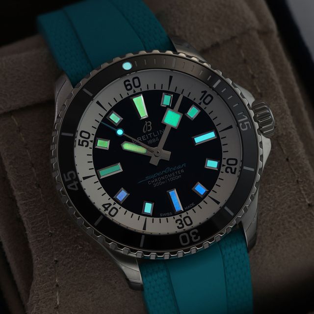 Breitling SuperOcean Automatic 42 A17375 Image 6